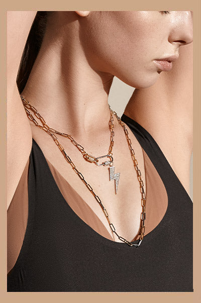 Girl wearing long gold chain