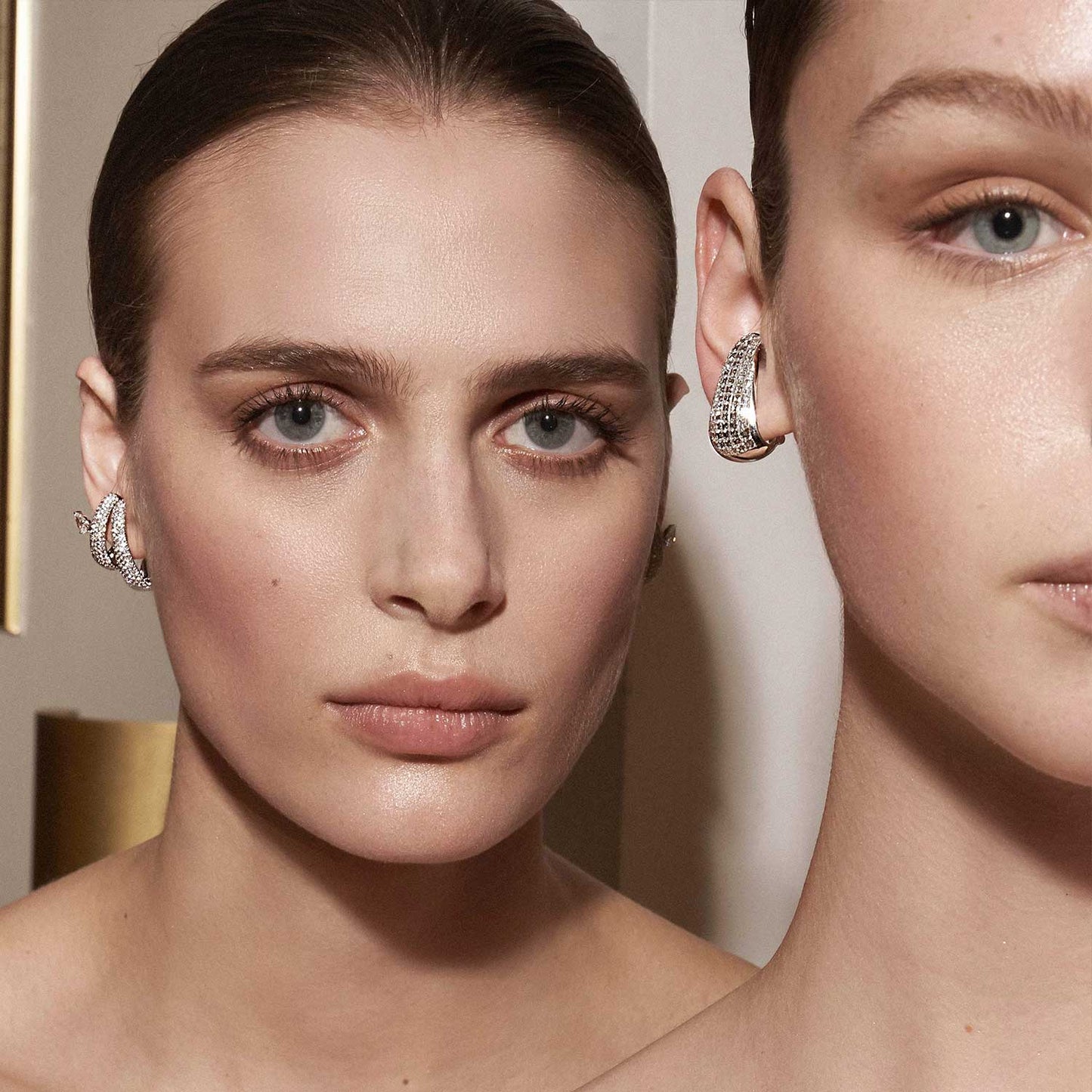 AS29 Bombee Pave Earring in White Gold