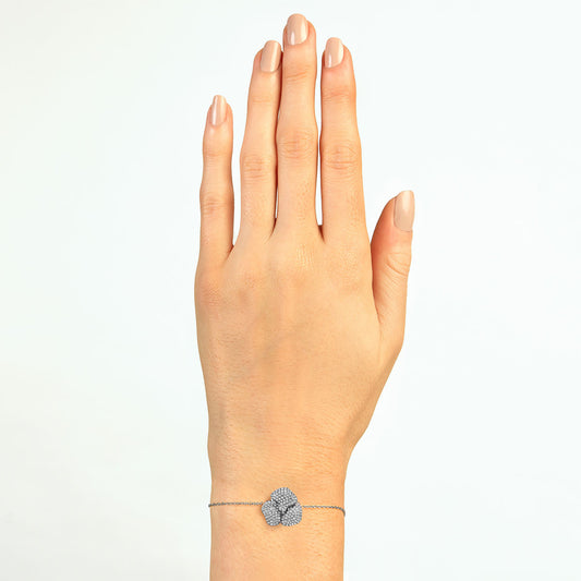 Bloom Small Flower White Diamonds Bracelet