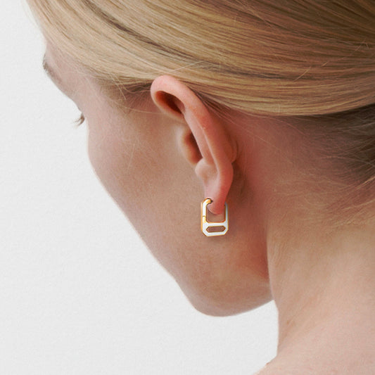 DNA Antique White Enamel Single Earring in Yellow Gold