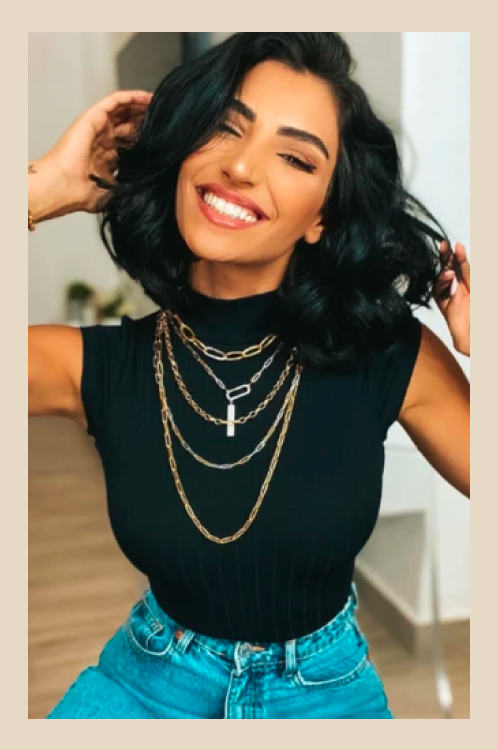 Daniella Debies in AS29