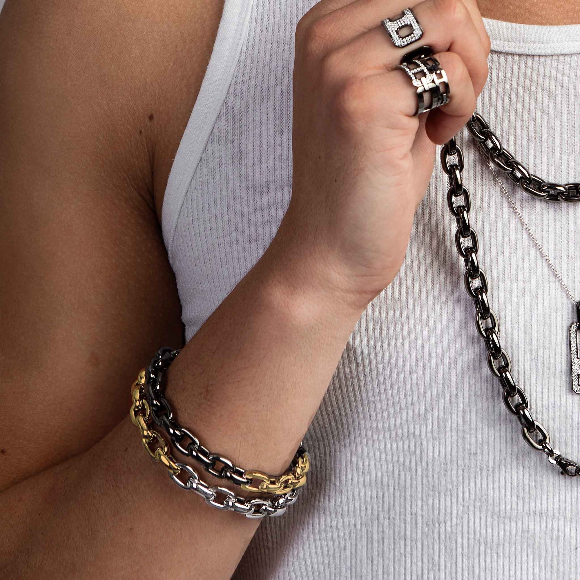 18K Black and Yellow Gold Bold Links Chain Bracelet