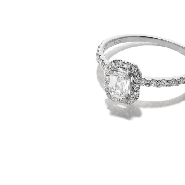 mye-halo-diamond-ring-in-18k-white-gold