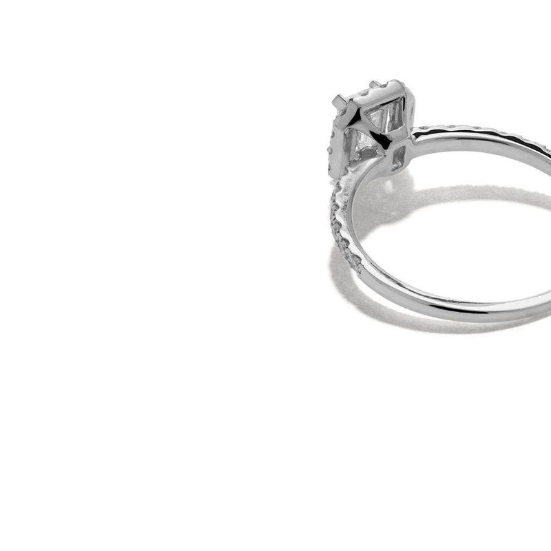 mye-halo-diamond-ring-in-18k-white-gold